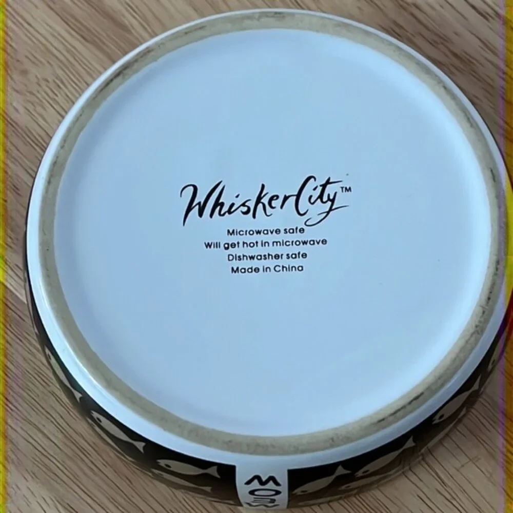 🎀 Whisker City ceramic cat bowl dish with ‘meow’ and fish print decor